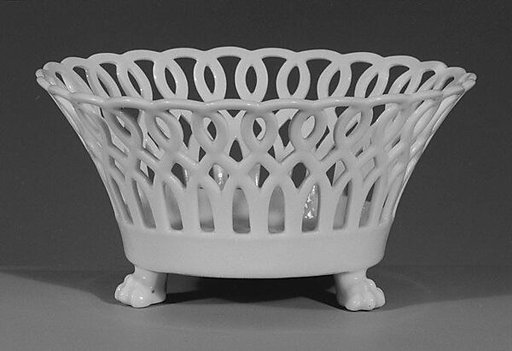 Fruit dish