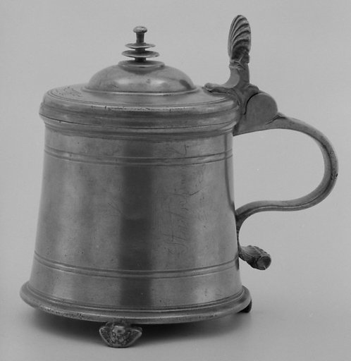 Footed tankard