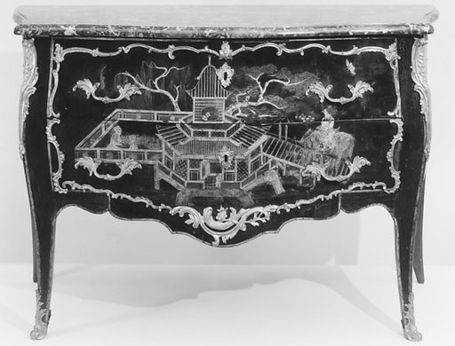 Pair of commodes