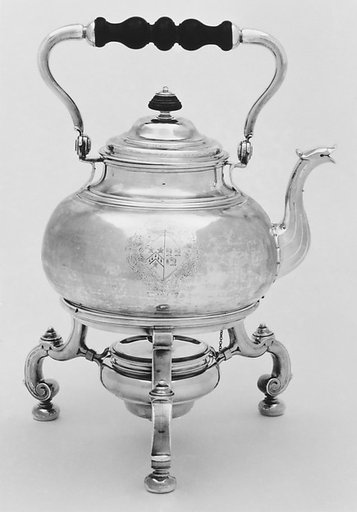 Kettle and lamp stand