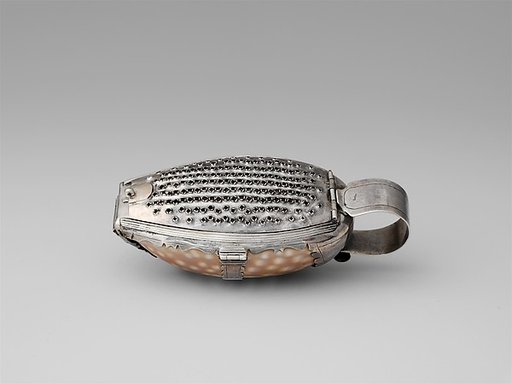 Nutmeg grater