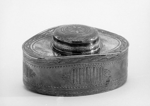 Snuffbox