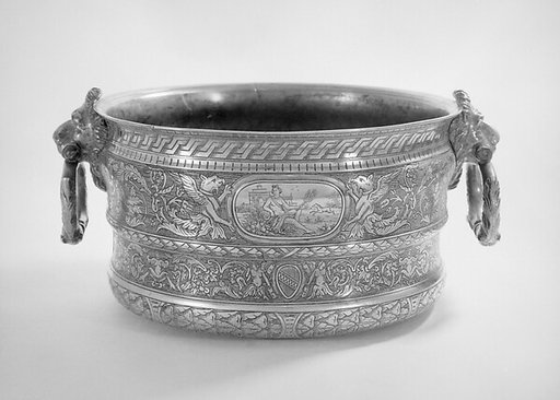 Bowl with two bail handles