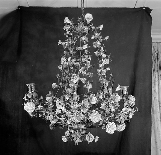 Nine-light chandelier