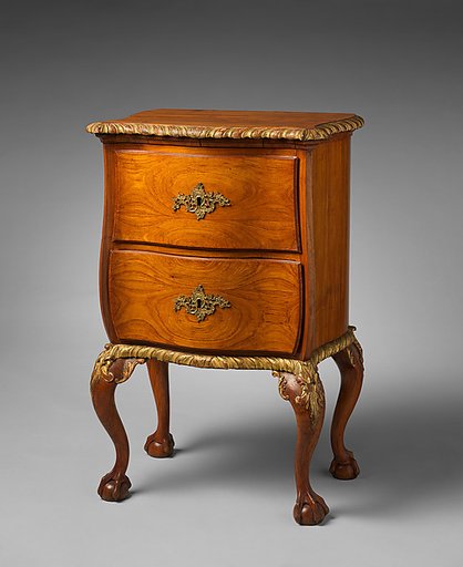 Small commode