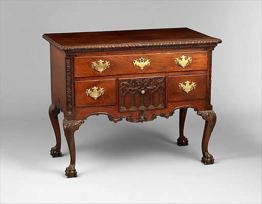 Dressing table