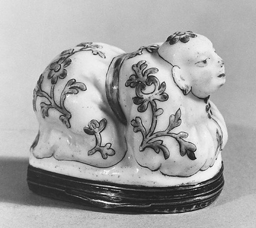 Snuffbox