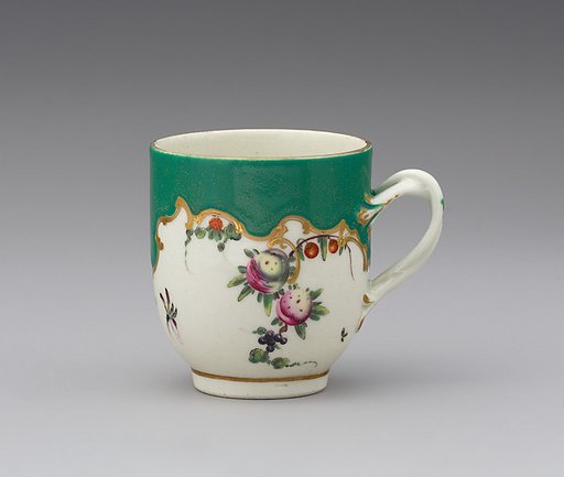 Cup (part of a service)