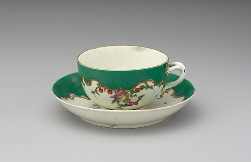 Cup (part of a service)