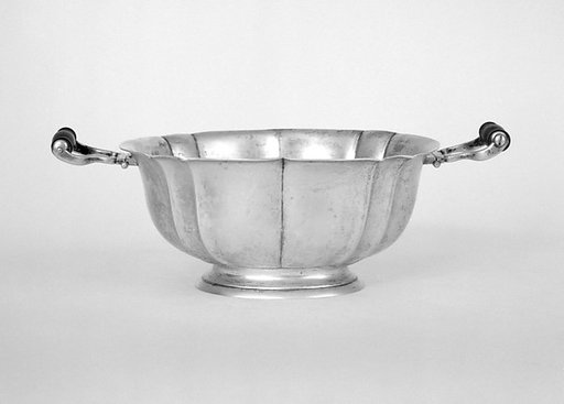 Oval bowl