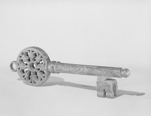Pin key