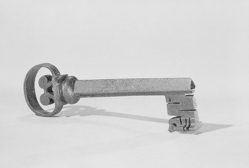 Coffer or chest key