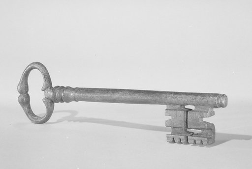 Pin key