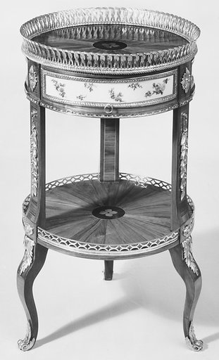 Circular worktable