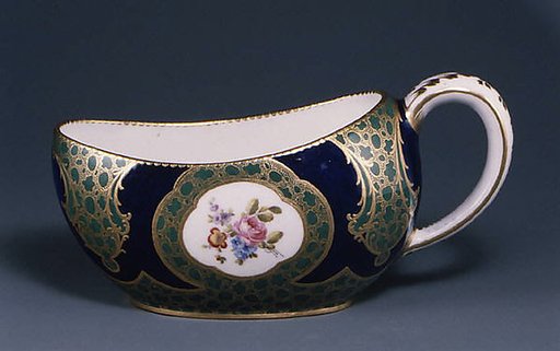 Chamber pot (Pot de chambre ovale)