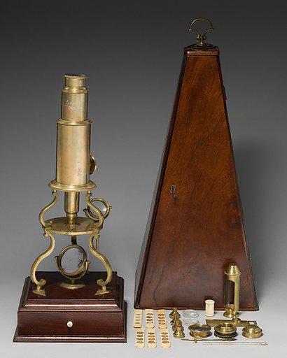 Microscope