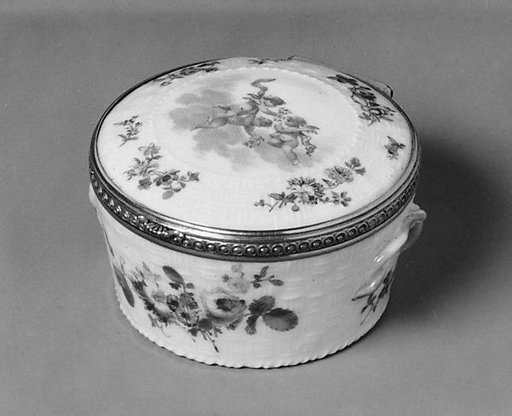 Snuffbox