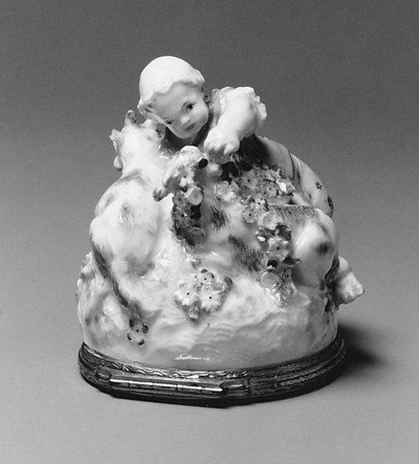 Snuffbox