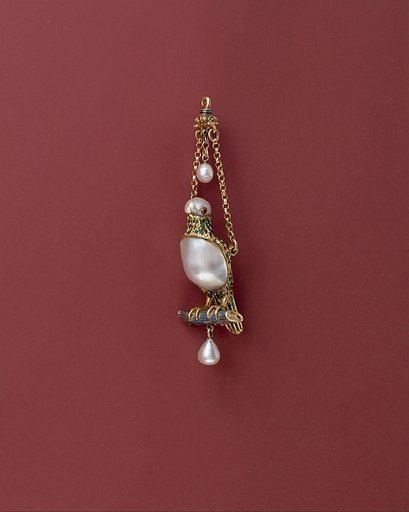 Pendant in the form of a parrot