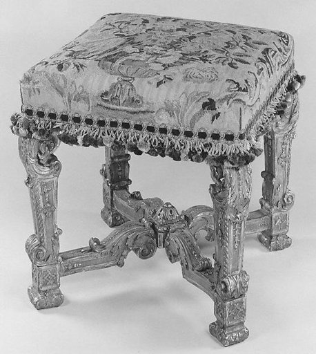 Four-legged stool