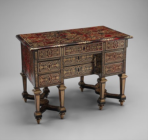 Small desk with folding top (bureau brisé)