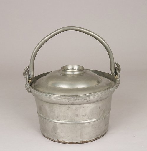 Dinner pail with cover (Porte-dîner)