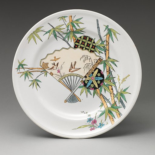 Plate with "Bamboo and Fan" pattern