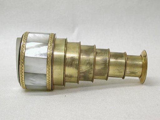 Telescoping opera glass