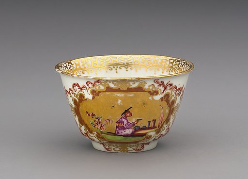Teabowl (part of a service)
