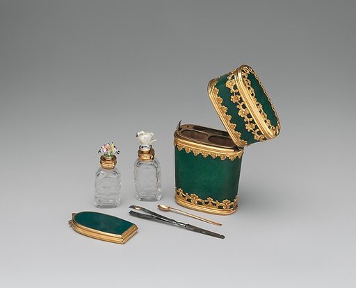 Nécessaire
