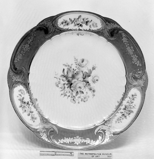 Plate (part of a service)