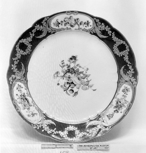 Plate (part of a service)