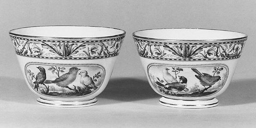 Saucer (part of a service)