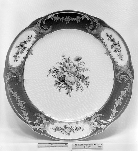 Plate (Assiette à palmes) (1 of 102) (part of a service)