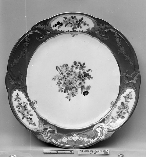 Plate (part of a service)