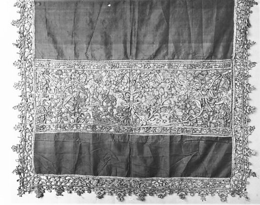 Baptismal veil
