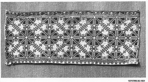 Sleeve band (?)