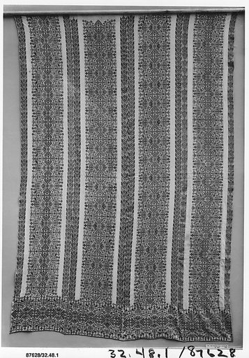 Bed curtain