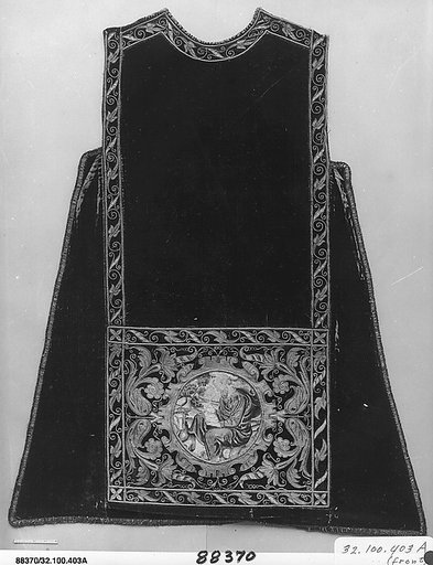 Dalmatic front