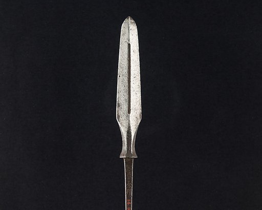 Arrowhead (<i>Yanone</i>)