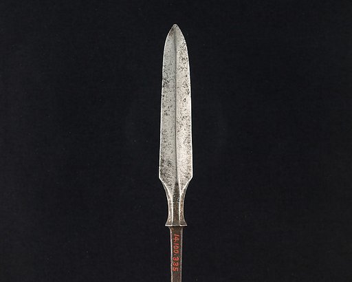 Arrowhead (<i>Yanone</i>)