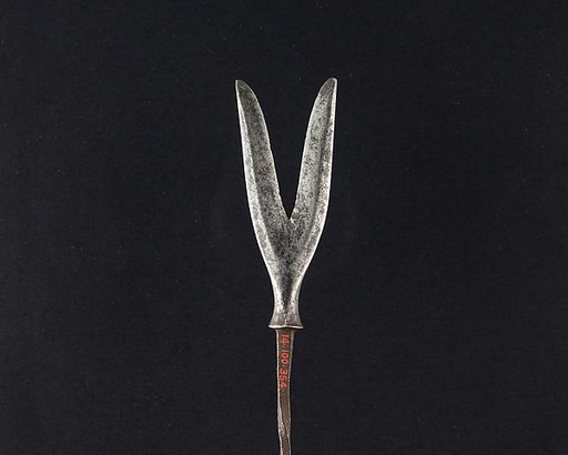 Arrowhead (<i>Yanone</i>)