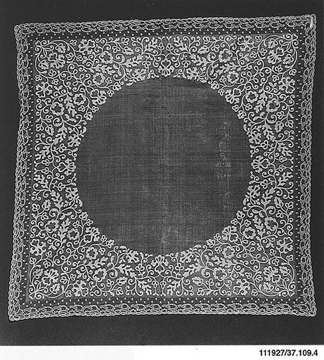 Kerchief (Pañuelo)