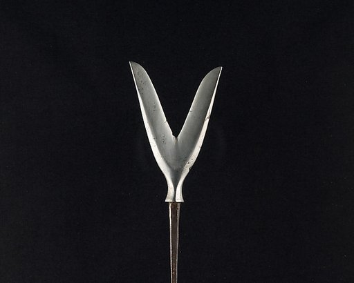 Arrowhead (<i>Yanone</i>)