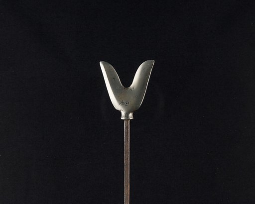 Arrowhead (<i>Yanone</i>)