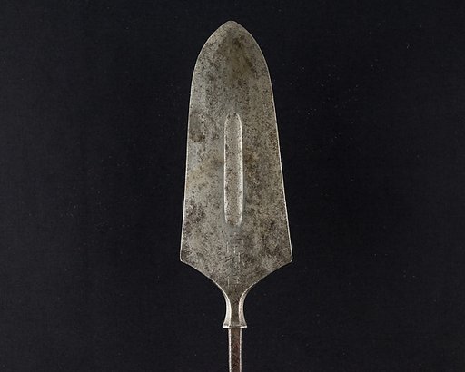 Arrowhead (<i>Yanone</i>)