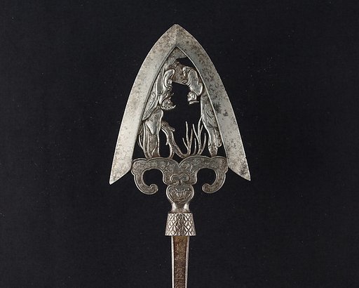 Arrowhead (<i>Yanone</i>)