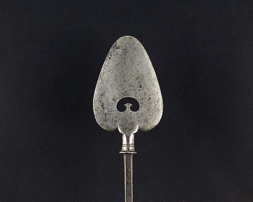 Arrowhead (<i>Yanone</i>)