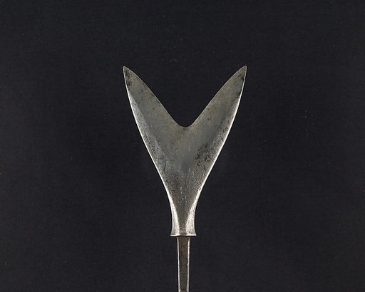 Arrowhead (<i>Yanone</i>)