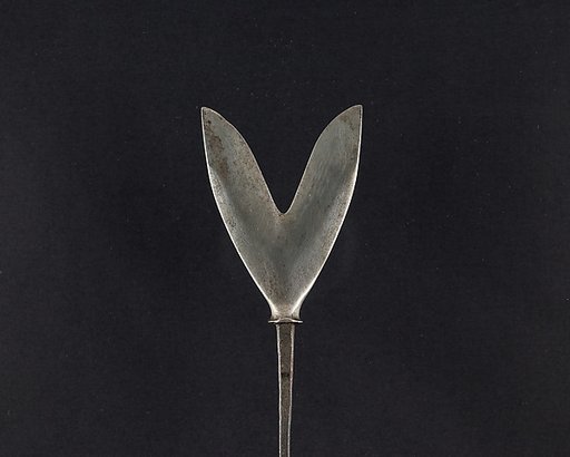 Arrowhead (<i>Yanone</i>)